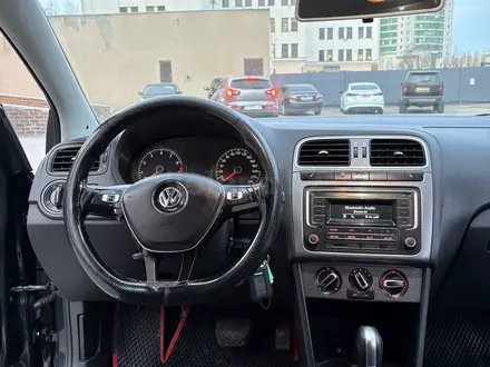 Volkswagen Polo 2018 года за 5 199 000 тг. в Актобе – фото 24