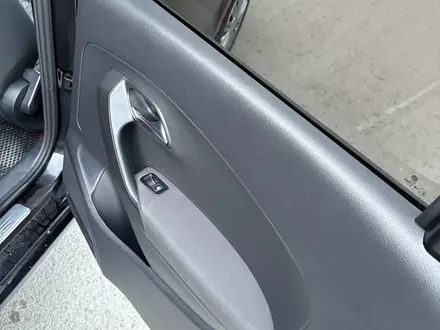 Volkswagen Polo 2018 года за 5 199 000 тг. в Актобе – фото 34
