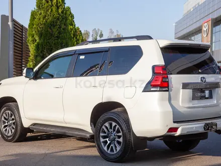 Toyota Land Cruiser Prado 2022 года за 28 900 000 тг. в Алматы – фото 4