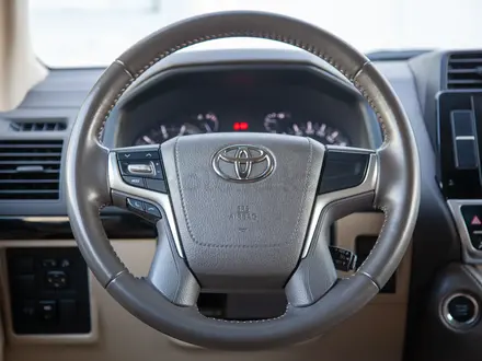 Toyota Land Cruiser Prado 2022 года за 28 900 000 тг. в Алматы – фото 13