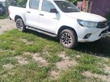 Toyota Hilux 2019 года за 14 500 000 тг. в Актобе – фото 2