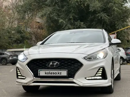 Hyundai Sonata 2021 года за 9 378 205 тг. в Алматы – фото 3