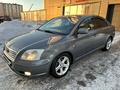 Toyota Avensis 2004 годаfor4 500 000 тг. в Астана