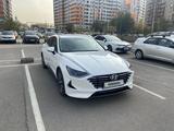 Hyundai Sonata 2022 года за 13 500 000 тг. в Алматы