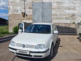 Volkswagen Golf 2001 года за 2 750 000 тг. в Караганда