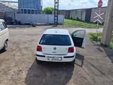 Volkswagen Golf 2001 года за 2 750 000 тг. в Караганда – фото 3
