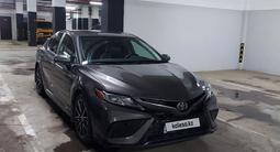 Toyota Camry 2020 года за 15 700 000 тг. в Астана – фото 2