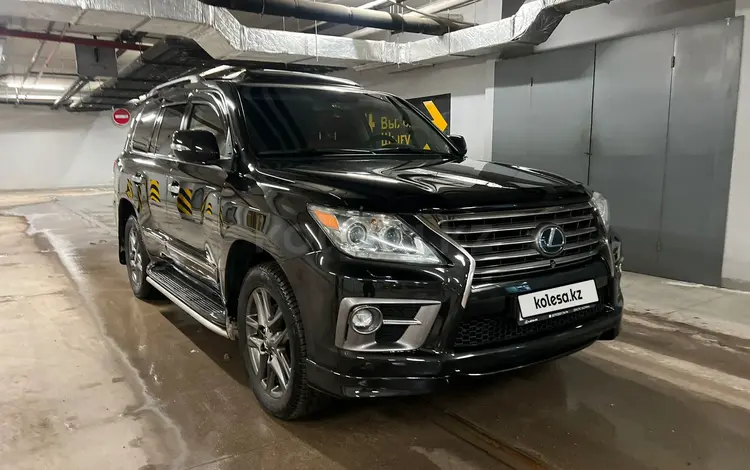 Lexus LX 570 2014 годаүшін28 800 000 тг. в Астана