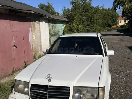 Mercedes-Benz E 230 1991 года за 800 000 тг. в Караганда – фото 3