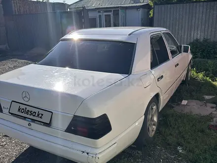 Mercedes-Benz E 230 1991 года за 800 000 тг. в Караганда – фото 5