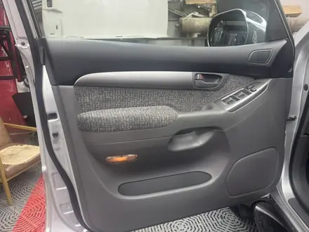 Toyota Land Cruiser Prado 2006 года за 10 700 000 тг. в Алматы – фото 11