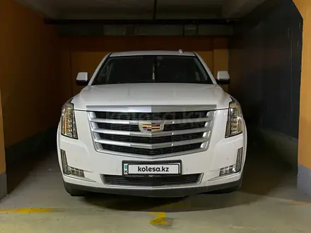 Cadillac Escalade 2020 годаүшін43 625 000 тг. в Актау