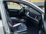 Toyota Highlander 2016 года за 14 000 000 тг. в Атырау – фото 4
