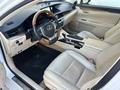 Lexus ES 300h 2013 года за 7 800 000 тг. в Актау – фото 5