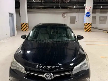 Toyota Camry 2015 года за 8 300 000 тг. в Астана – фото 2