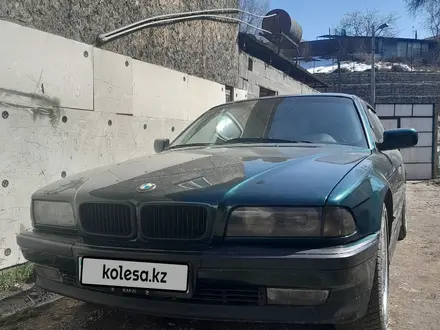 BMW 740 1995 года за 2 400 000 тг. в Алматы – фото 2