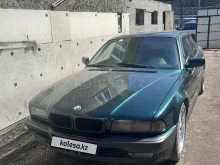 BMW 740 1995 года за 2 400 000 тг. в Алматы – фото 3