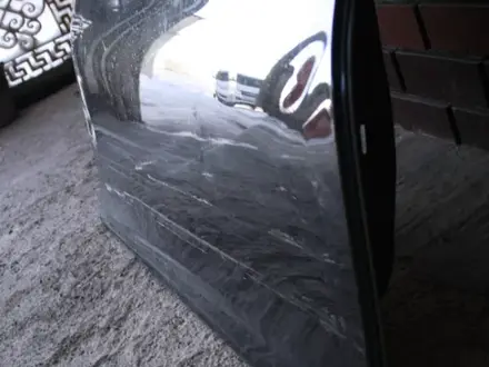 Переднюю правую дверь на BMW F10 оригинал бу, притертая за 50 000 тг. в Астана – фото 2