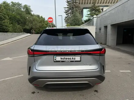 Lexus RX 350 2023 года за 29 500 000 тг. в Алматы – фото 12