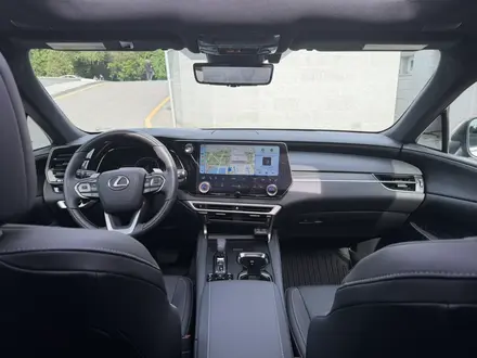 Lexus RX 350 2023 года за 29 500 000 тг. в Алматы – фото 36