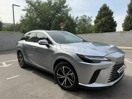 Lexus RX 350 2023 года за 29 500 000 тг. в Алматы – фото 2