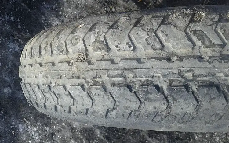 Докатку R15 (Япония 4*114, 3 ЦО59 4J ET-). С резиной 135/70 R15 за 15 000 тг. в Астана