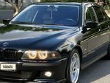 BMW 525 1999 года за 3 850 000 тг. в Шымкент