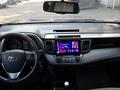 Toyota RAV4 2018 года за 9 990 000 тг. в Алматы – фото 13