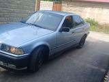 BMW 318 1992 года за 1 300 000 тг. в Астана – фото 4