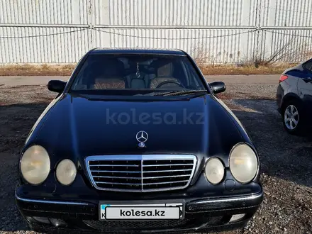 Mercedes-Benz E 320 1999 года за 4 800 000 тг. в Алматы – фото 14