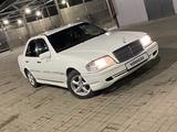 Mercedes-Benz C 180 1995 года за 2 500 000 тг. в Караганда