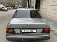 Mercedes-Benz E 200 1990 годаүшін1 550 000 тг. в Шымкент