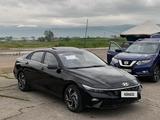 Hyundai Elantra 2023 года за 8 190 000 тг. в Алматы – фото 3