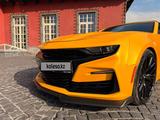 Chevrolet Camaro 2023 года за 28 000 000 тг. в Алматы – фото 2