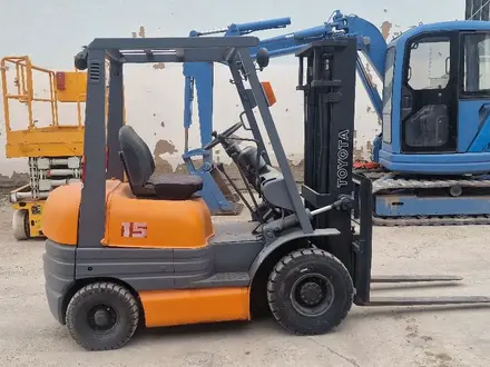 Toyota  6F 2006 года за 3 600 000 тг. в Астана – фото 2