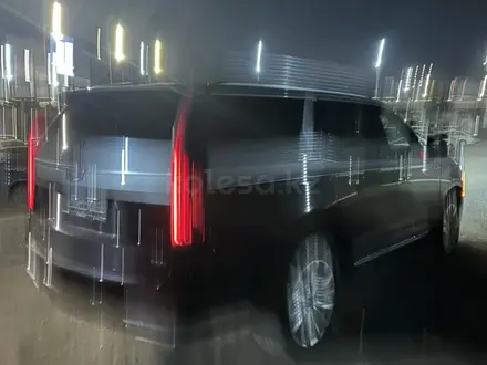 Cadillac Escalade 2023 года за 45 000 000 тг. в Алматы – фото 8