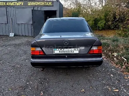 Mercedes-Benz E 220 1992 года за 2 600 000 тг. в Кокшетау – фото 8