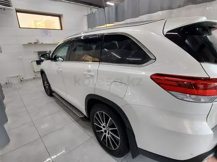 Toyota Highlander 2019 года за 26 000 000 тг. в Актау – фото 12