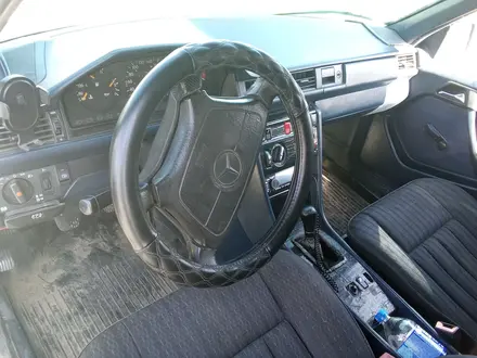 Mercedes-Benz E 230 1991 года за 650 000 тг. в Тараз