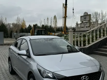 Hyundai Accent 2021 года за 7 700 000 тг. в Усть-Каменогорск – фото 2