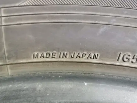 Резина 2-шт 215/60 r16 Yokohama из Японии за 62 000 тг. в Алматы – фото 4