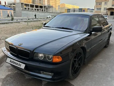 BMW 740 1995 года за 3 500 000 тг. в Актау – фото 3