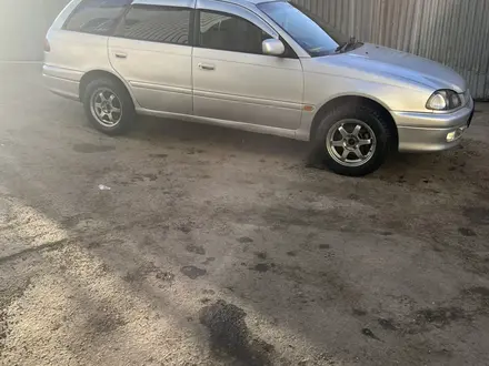 Toyota Caldina 1999 года за 4 100 000 тг. в Усть-Каменогорск – фото 2