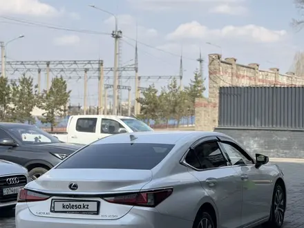 Lexus ES 250 2019 года за 18 000 000 тг. в Алматы – фото 6