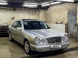 Mercedes-Benz E 320 1996 года за 3 800 000 тг. в Астана – фото 2