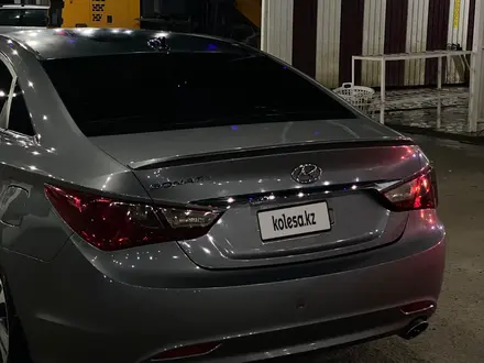 Hyundai Sonata 2012 года за 4 000 000 тг. в Кызылорда – фото 12