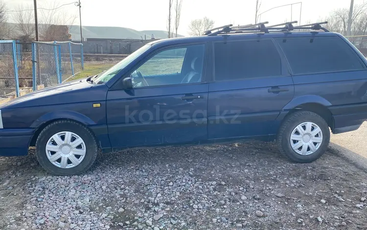 Volkswagen Passat 1990 годаfor1 000 000 тг. в Мерке