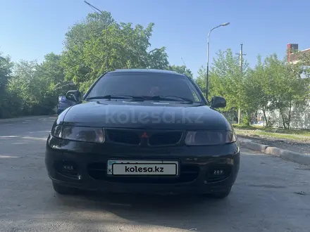 Mitsubishi Carisma 1995 года за 1 450 000 тг. в Алматы
