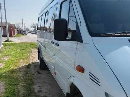 Mercedes-Benz  Sprinter 2002 года за 9 000 000 тг. в Кордай – фото 2