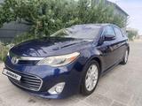Toyota Avalon 2013 года за 7 500 000 тг. в Жанаозен